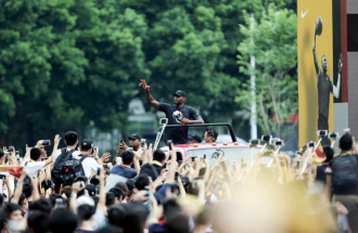 勒布朗·詹姆斯与中国的20年——跨越时光的传奇之旅