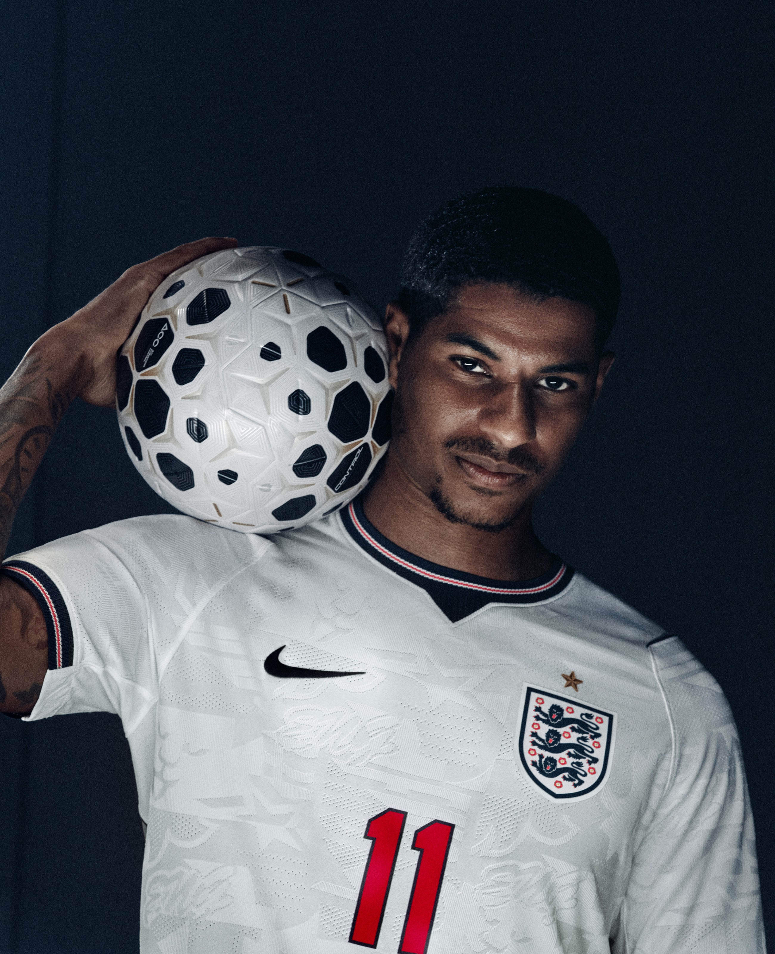 008_nike-football-2026-federation-kits-england-home-marcus-rashford.jpg