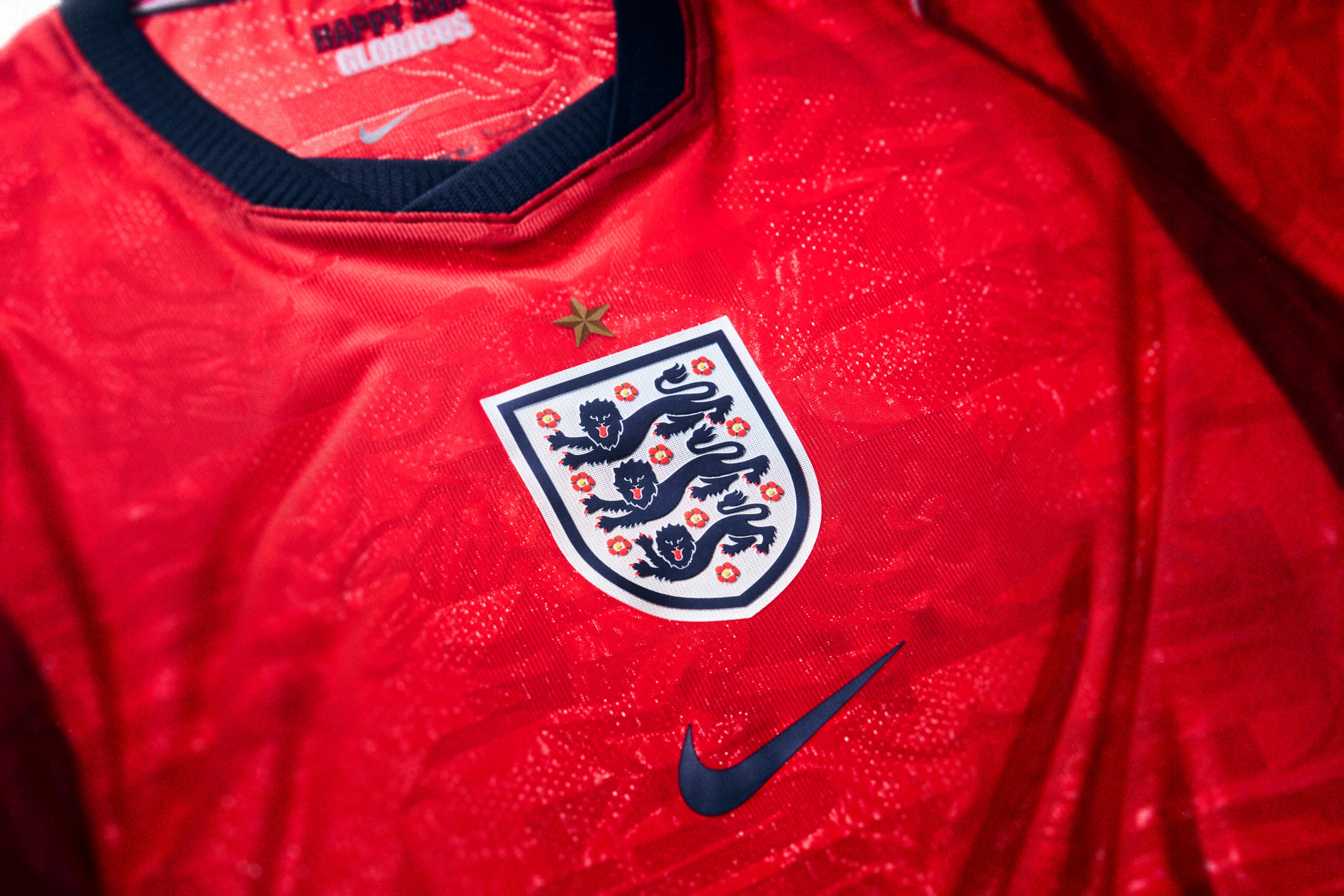 005_nike-football-2026-federation-kits-england-away-2.jpg
