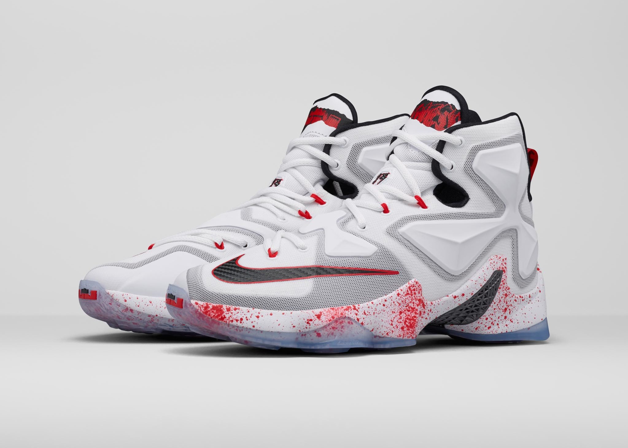 NIKE籃球推出LEBRON 13 HORROR FLICK