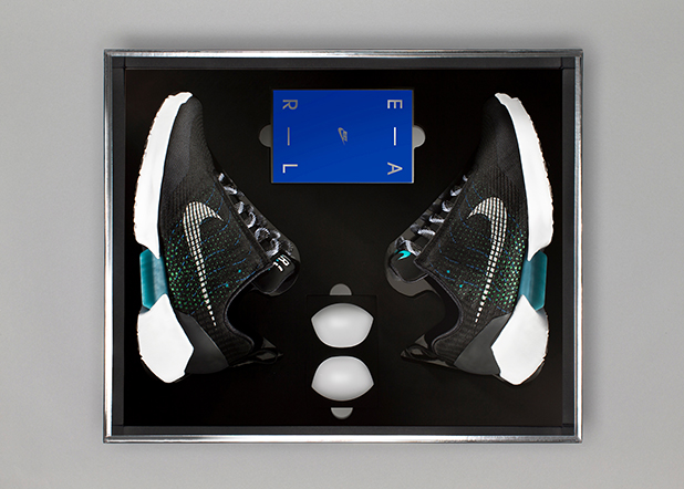 抢先看：NIKE HYPERADAPT 1.0