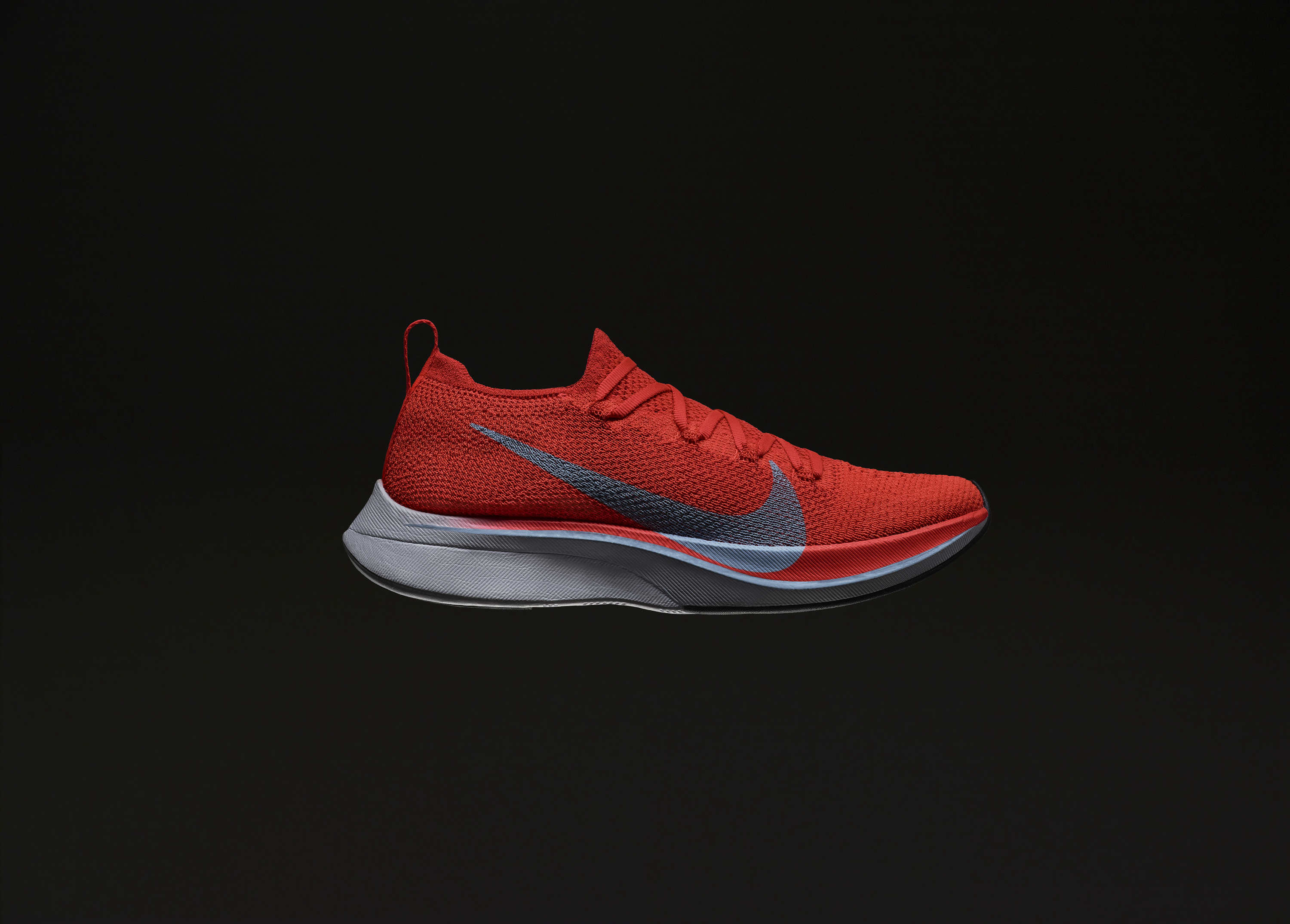 疾速再升级 NIKE ZOOM VAPORFLY 4% FLYKNIT