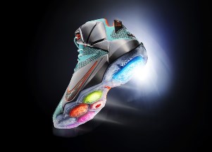 耐克发布 LEBRON 12：引爆新战能