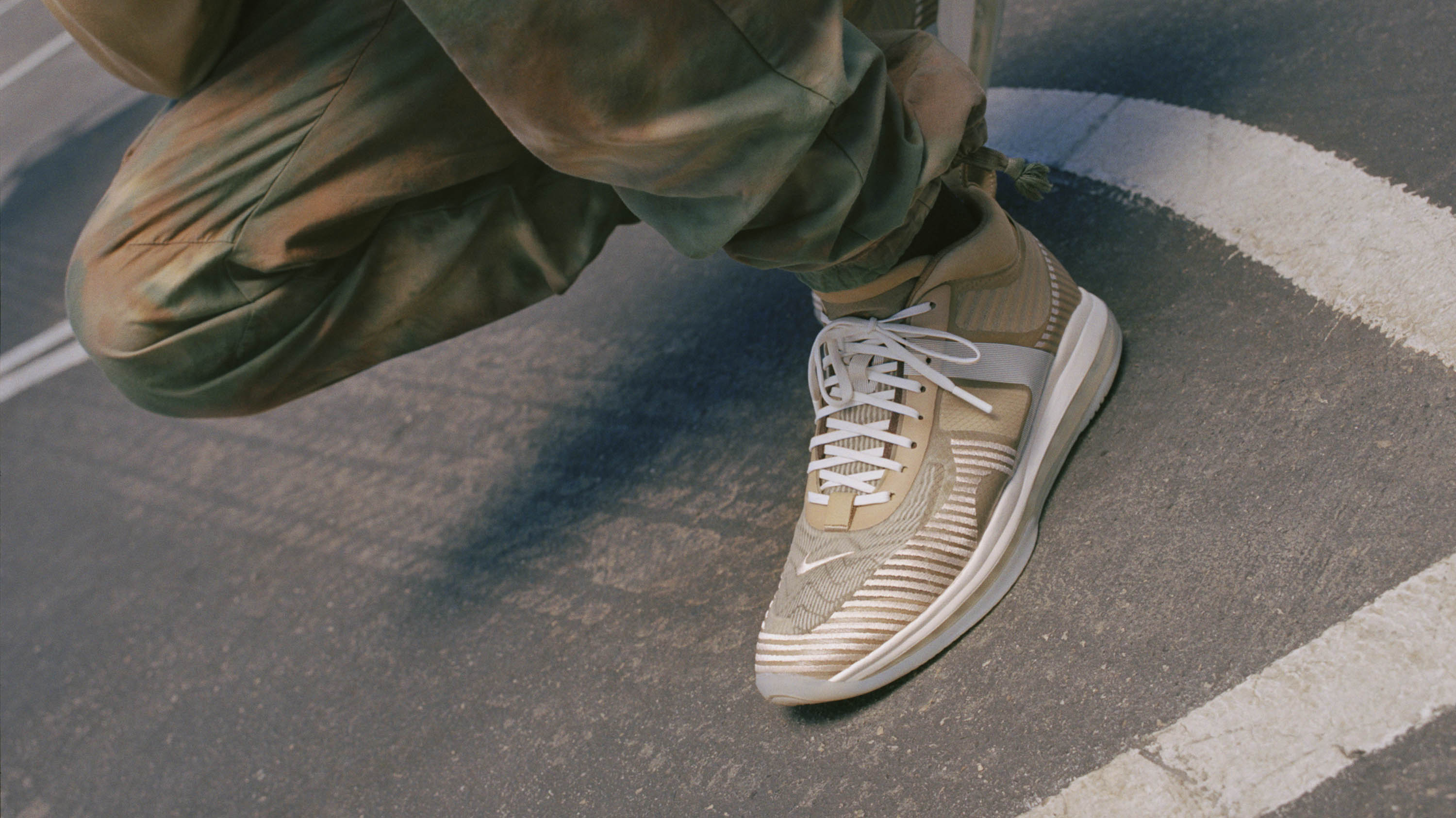 三款全新配色 LeBron James x John Elliott Icon QS 亮相